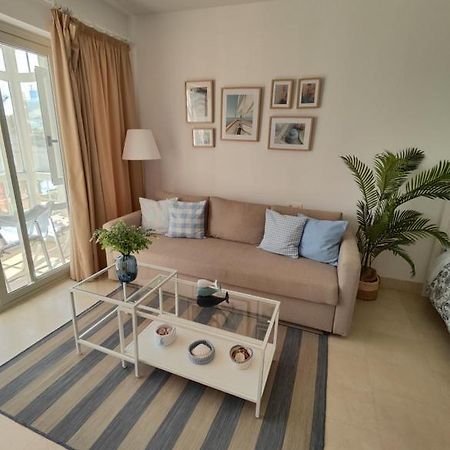 Estudio Puerto De Sotogrande 圣罗克 外观 照片