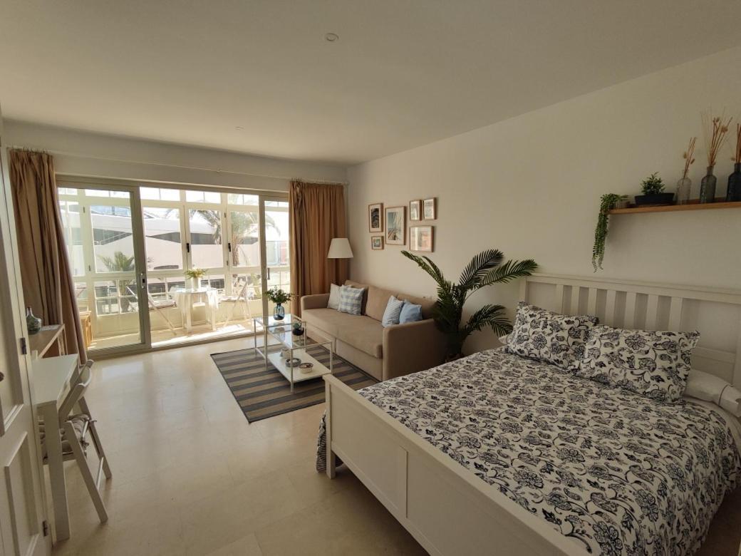 Estudio Puerto De Sotogrande 圣罗克 外观 照片