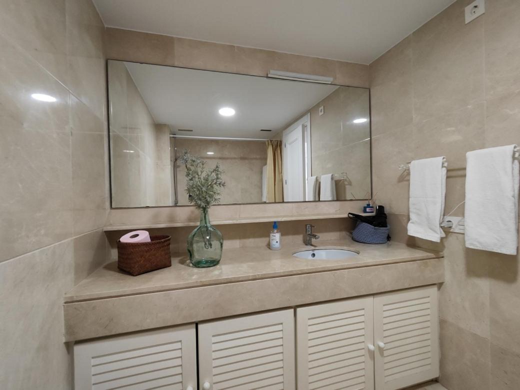Estudio Puerto De Sotogrande 圣罗克 外观 照片